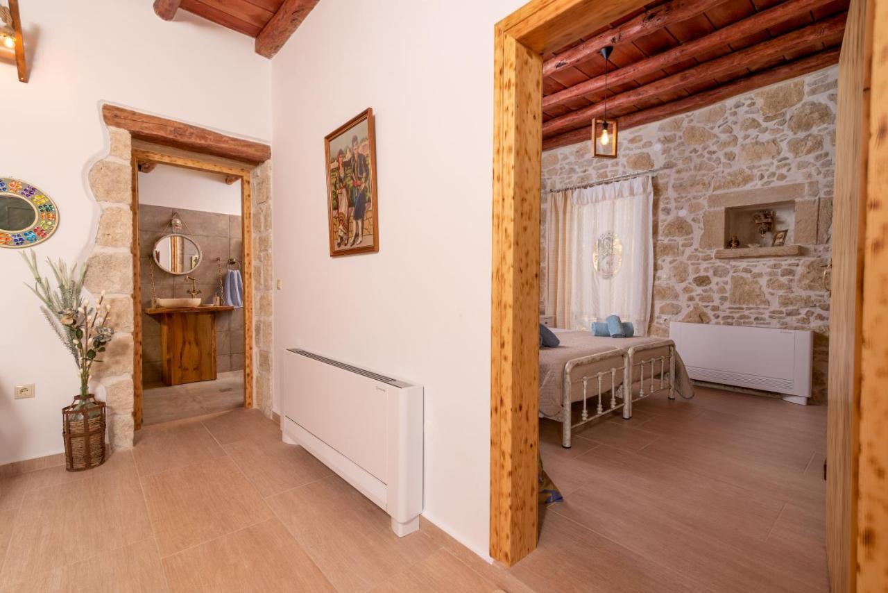 Joakim'S Villa Pitsidia Exterior photo