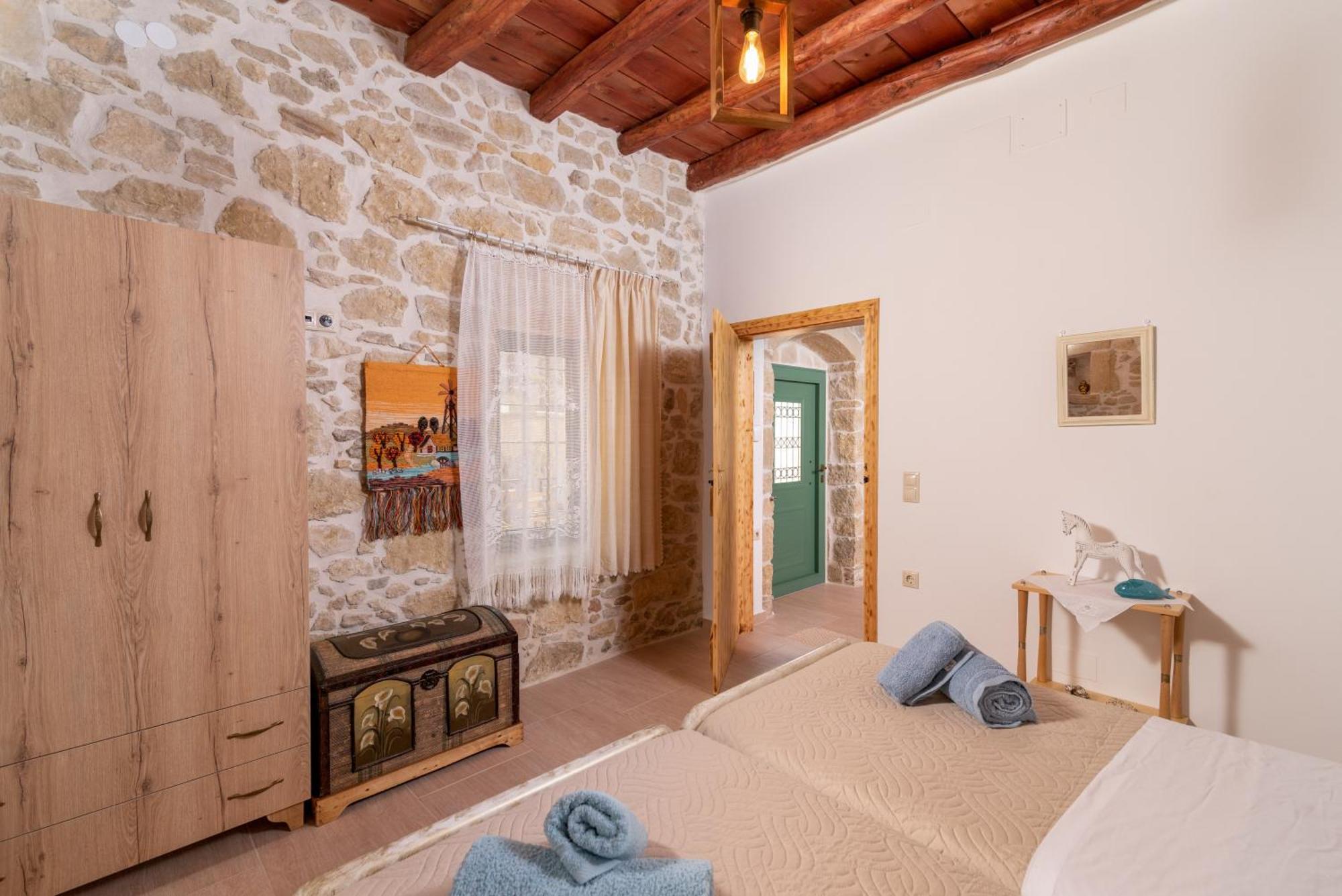Joakim'S Villa Pitsidia Exterior photo